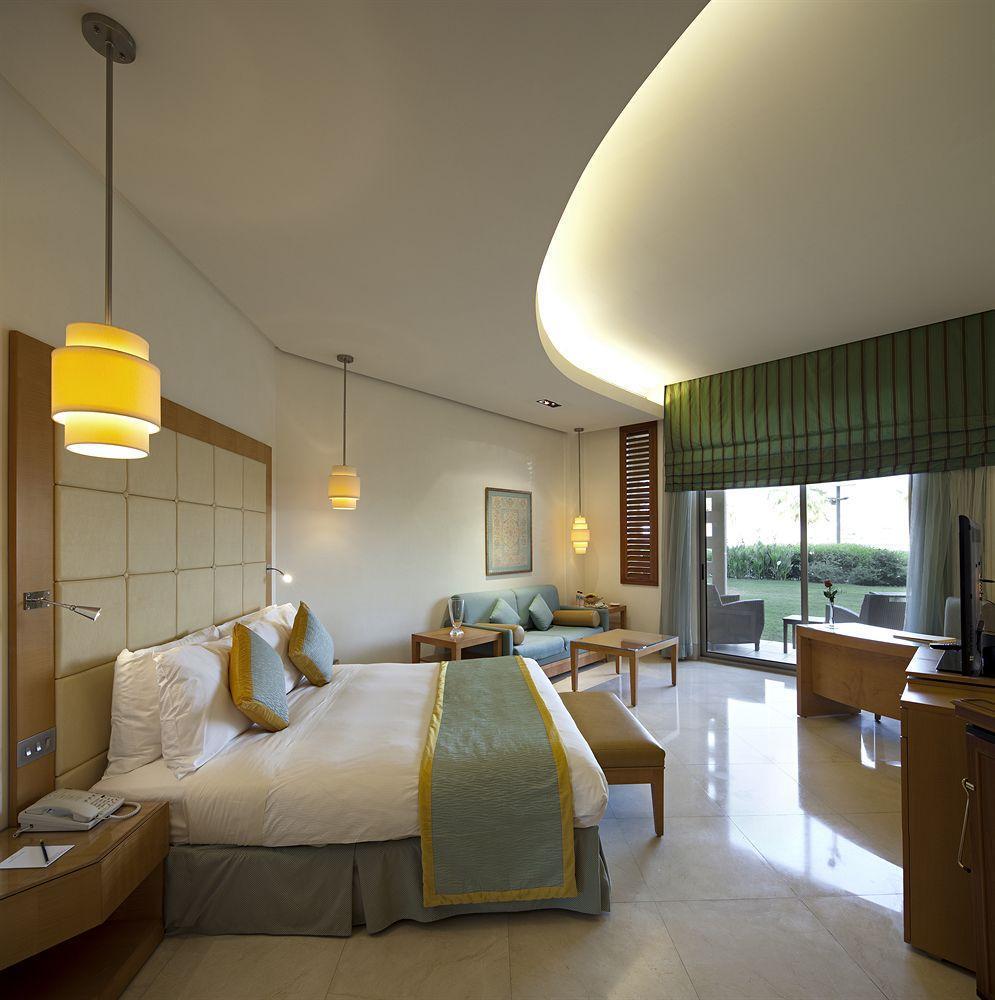 Marina Hotel Kuwait Salmiya ภายนอก รูปภาพ